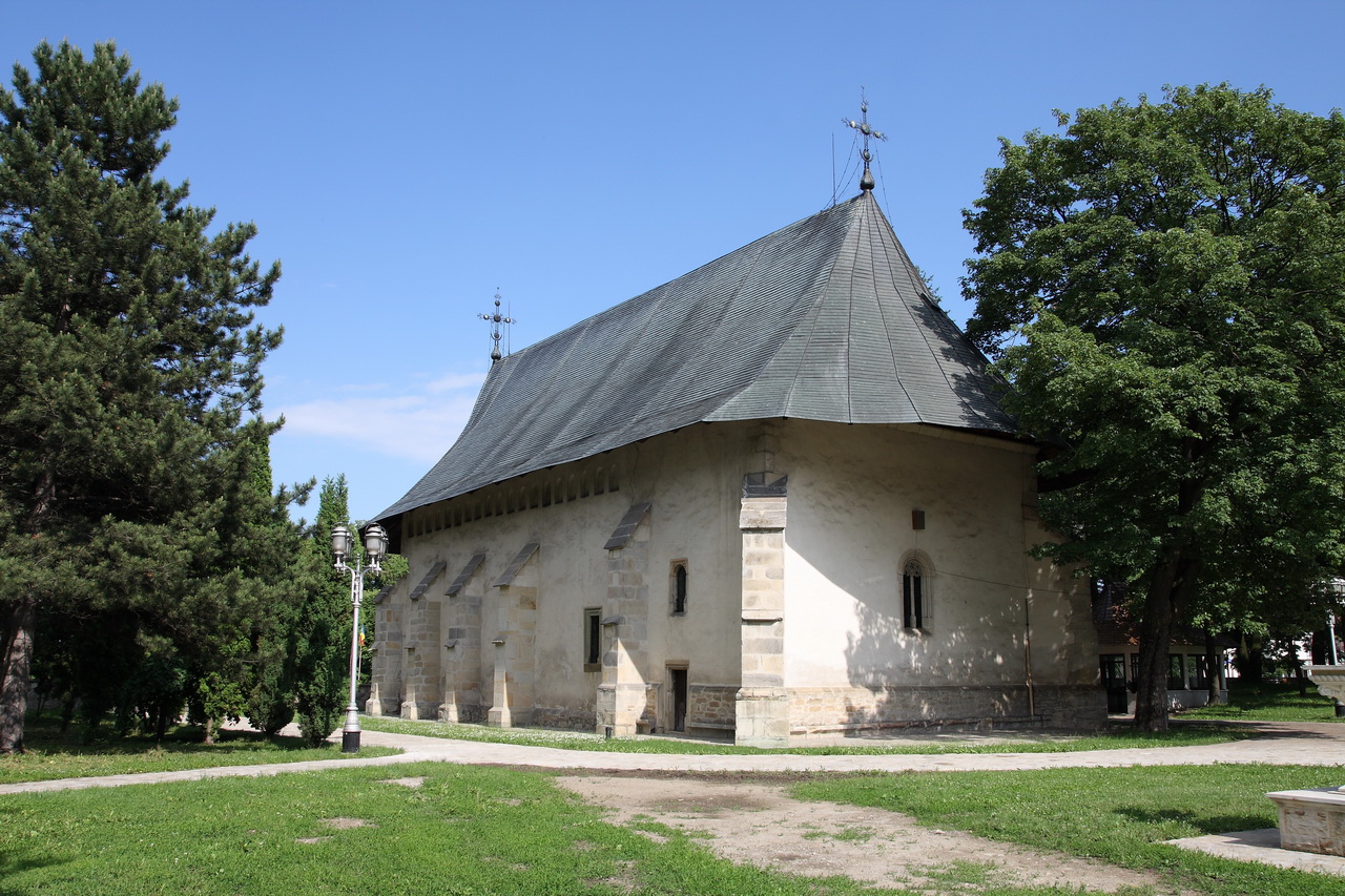 manastirea-bogdana-radauti